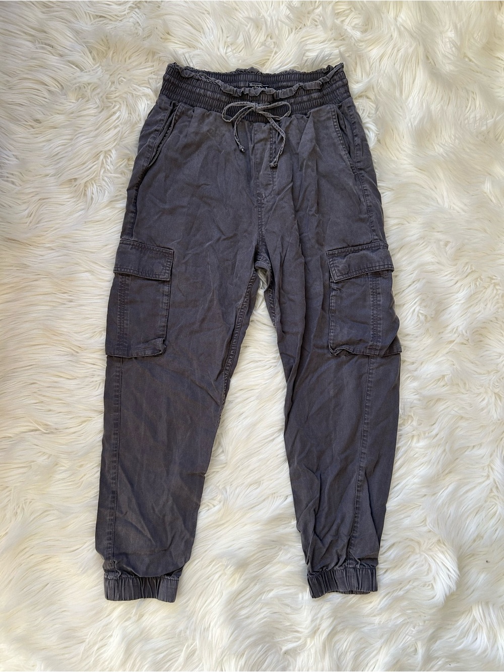 Abercrombie & Fitch Vintage Cargo Joggers in Charcoal Grey, Small